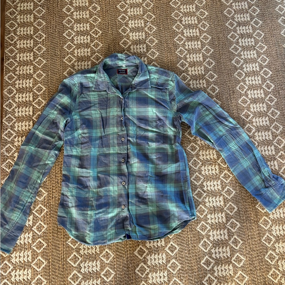 Untuckit women’s flannel shirt